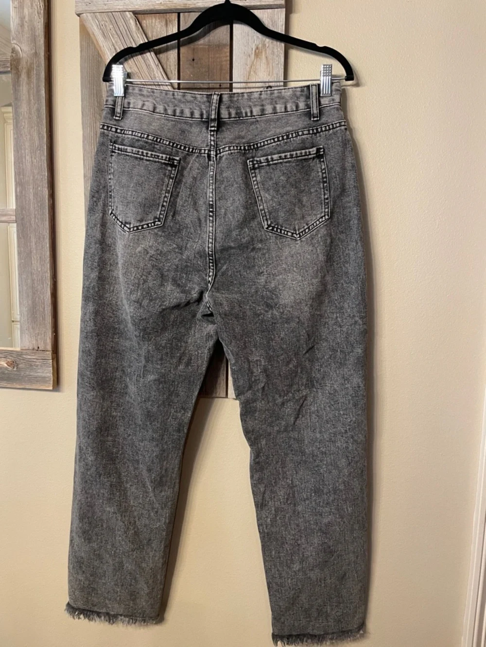 SHEIN Distressed High-Waist Gray Ripped Jeans - Picture 3 of 4